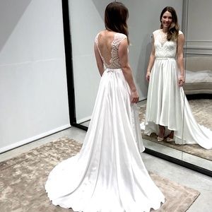 Custom Daalarna wedding dress